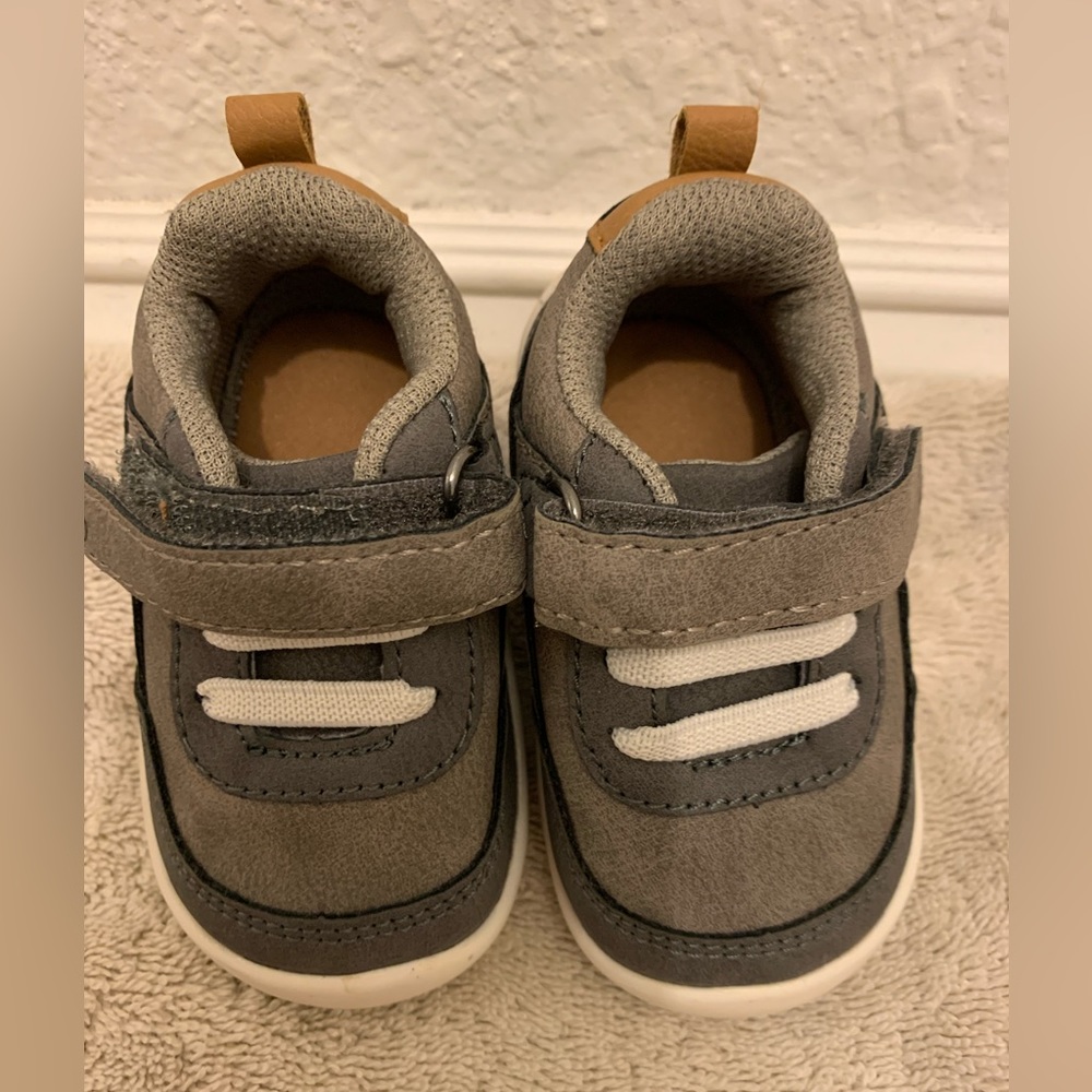 Stride Rite 360 Baby sneakers